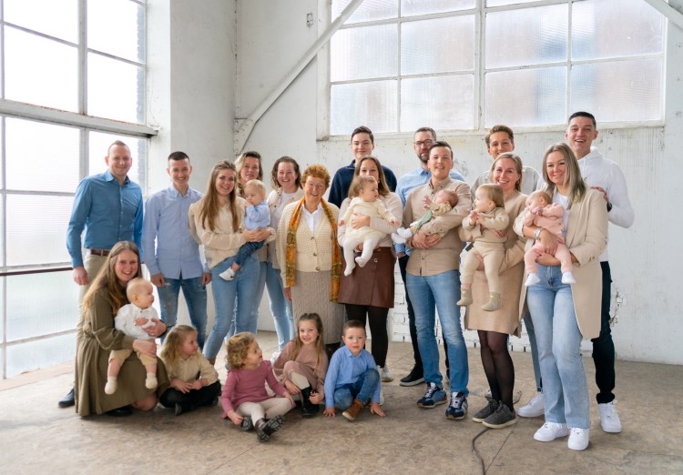 Mariska Familie Fotografie binnenlocatie fotoshoot familie